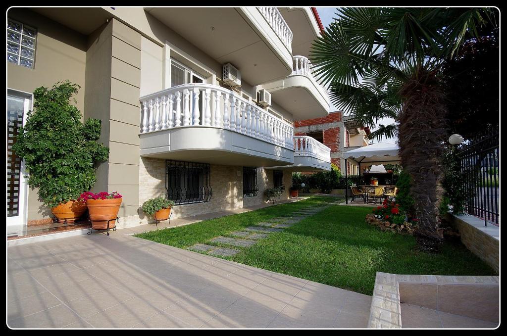 John & Eve Hotel Paralia Katerinis Exterior photo